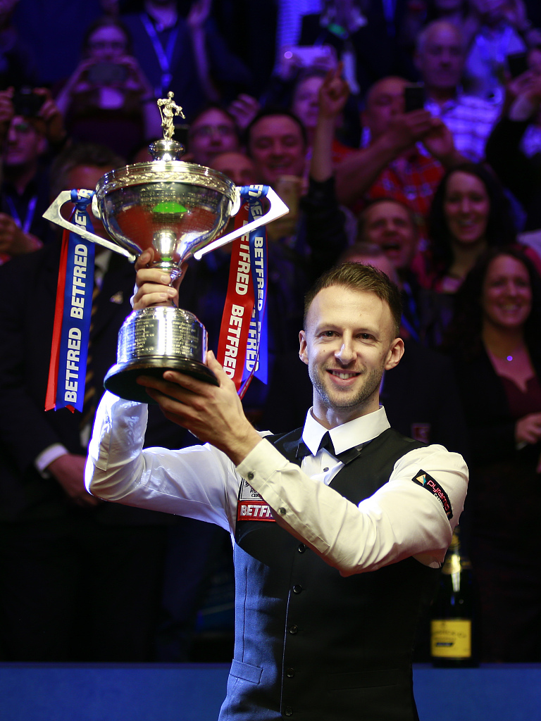 正是因为他 正是因为他